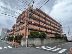 北戸田駅より徒歩４分の立地です。