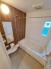 浴室乾燥機の他にも開口部のある浴室スペース。
お風呂上がりの湿気も、窓を開けておくことで改善可能。