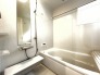 2号棟 広々１坪タイプのゆったり浴室ユニット。防カビ・抗菌素材なのもうれしい。
 2024/07/20m