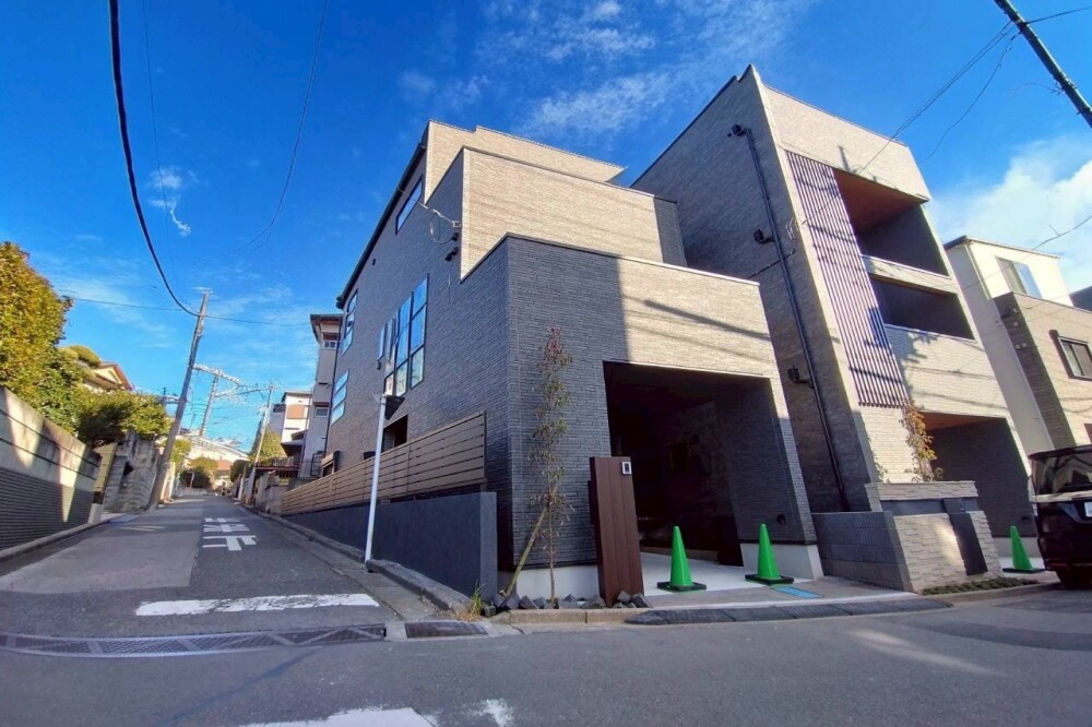 さいたま市浦和区神明2丁目 全2棟