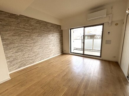 ラヴィドール川口