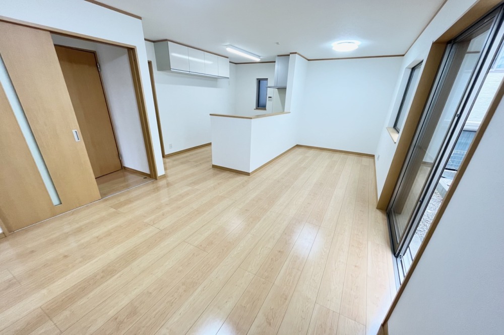 川口市赤井