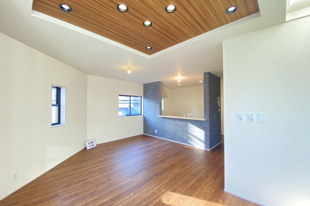 川口市戸塚東 1号棟