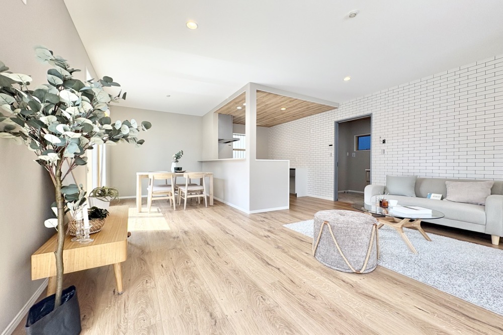 越谷市新川町1丁目 全1棟