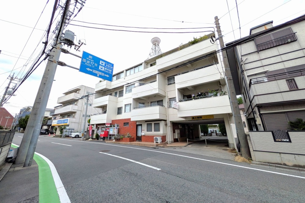 ブロケイド岸町